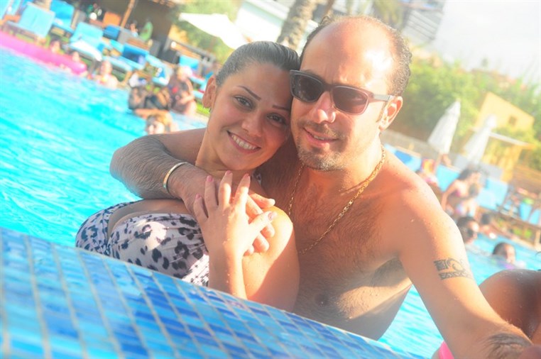 Cyan Sunday Club Lets Carnival